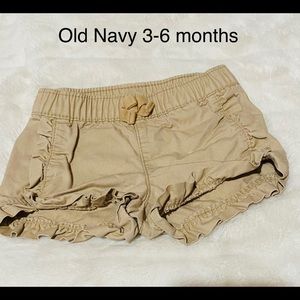 🍟 OLD NAVY SHORTS : 3-6 Months 🍟